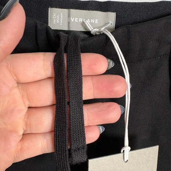 NWT Everlane Dream Pant Black Size S | High Rise Tapered Pull-On Trouser - Picture 4 of 14